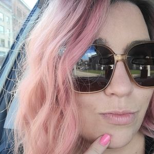 Meet your Posher, Krystin